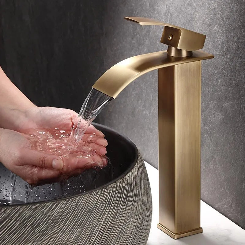 Torneira Para Banheiro / Lavabo Monocomando Ouro Antigo Quente e Fria
